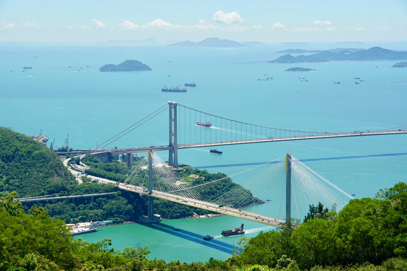 Cầu Thanh Mã Tour Trung Quốc: HongKong