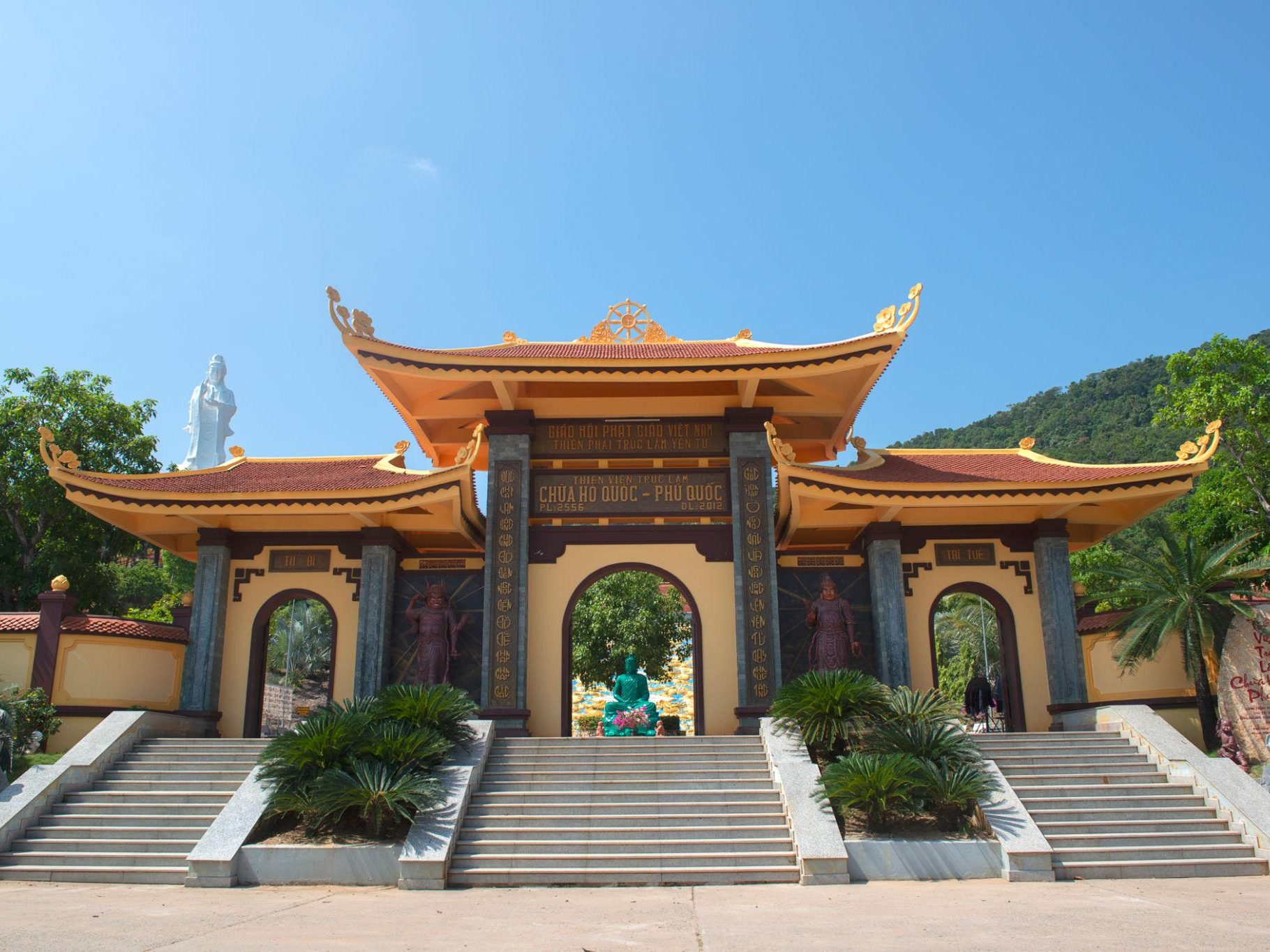 Chùa Hộ Quốc PQ Tour Hà Nội - Phú Quốc: Chùa Hộ Quốc