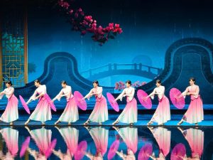 show diễn Quảng Đông Thiên Cổ Tình