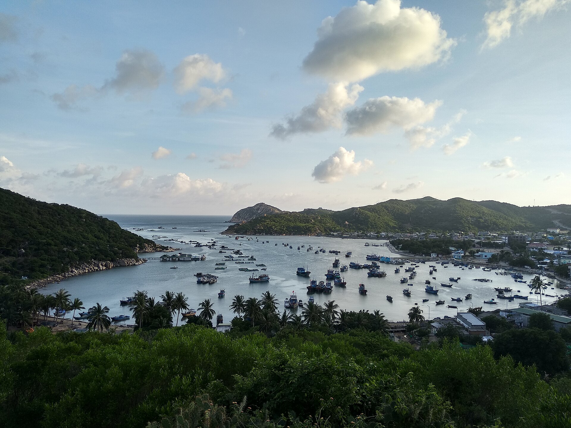 Vinh_hy_bay Vinh_hy_bay