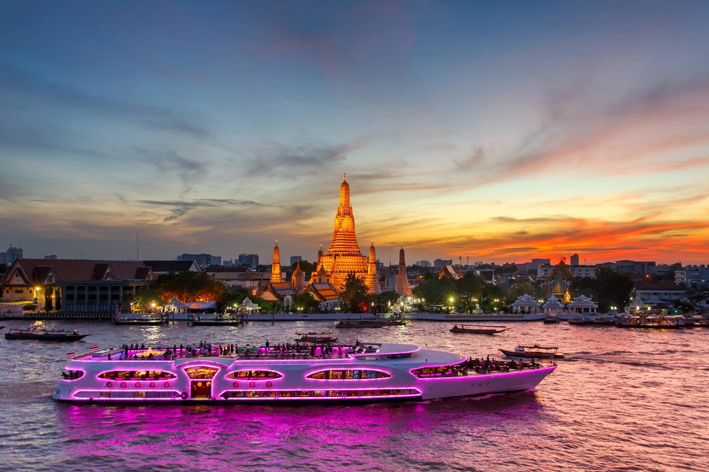 du-thuyen-tren-song-chao-phraya Tour Hà Nội - Bangkok: Buffet du thuyền trên sông Chao Phraya