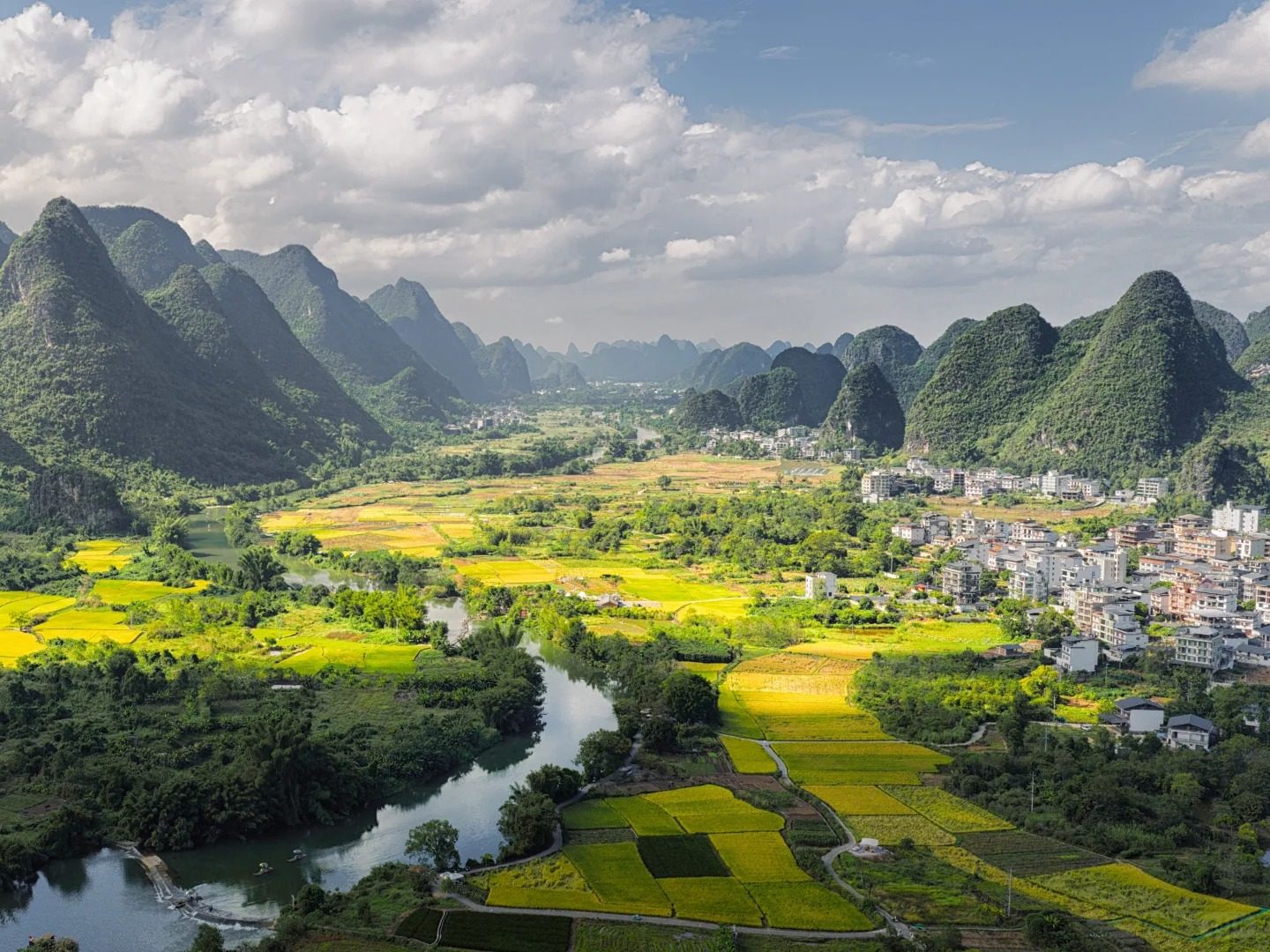 vùng Dương Sóc (Yangshuo) vùng Dương Sóc (Yangshuo)